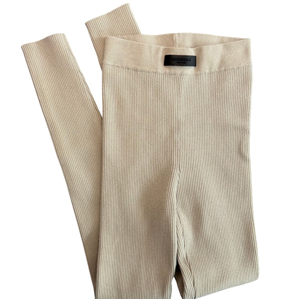Essentials FOG Leggings Size M Thick Ribbed Sweater Knit EUC